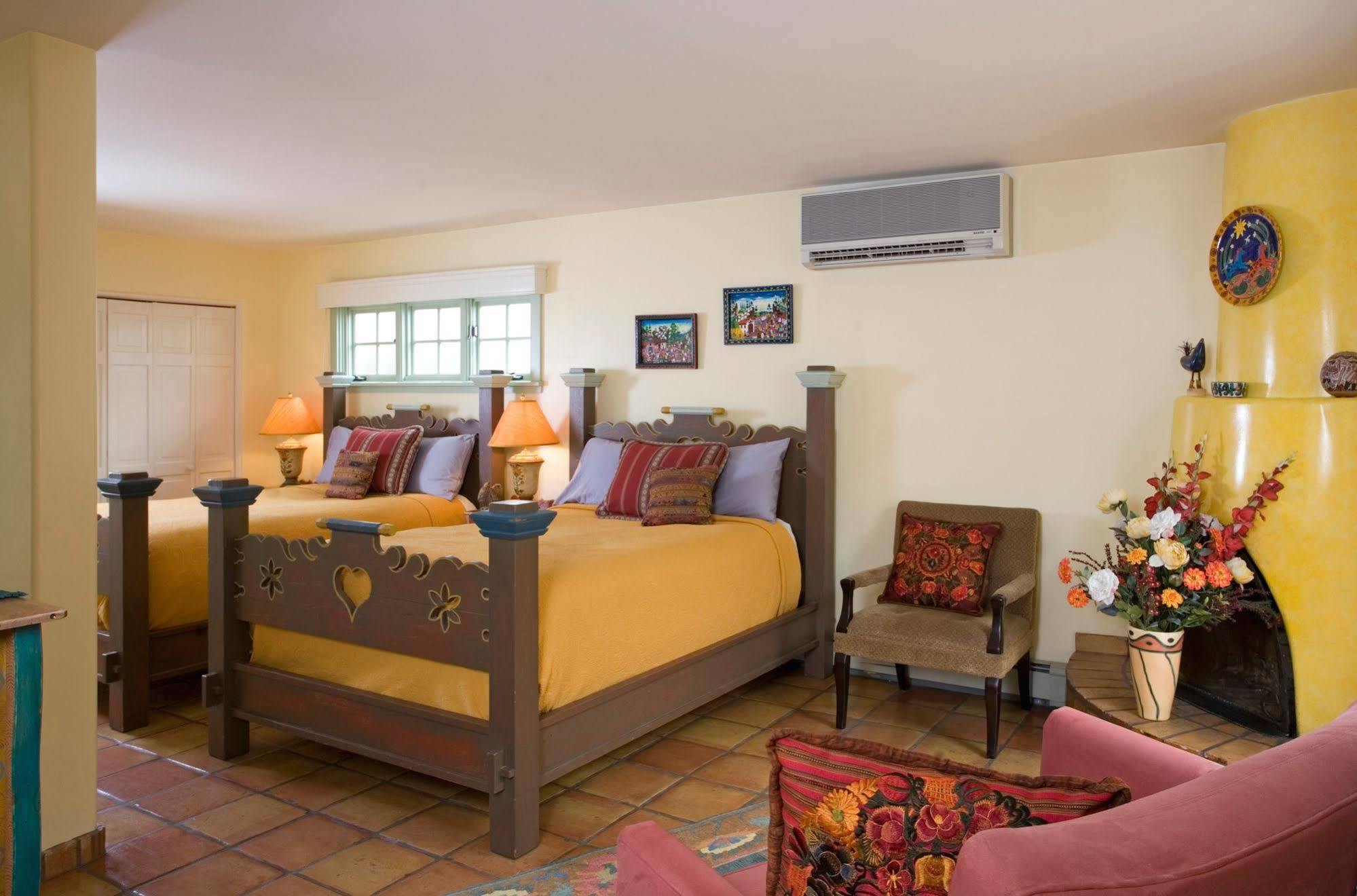 El Farolito B&B Inn Santa Fe Buitenkant foto